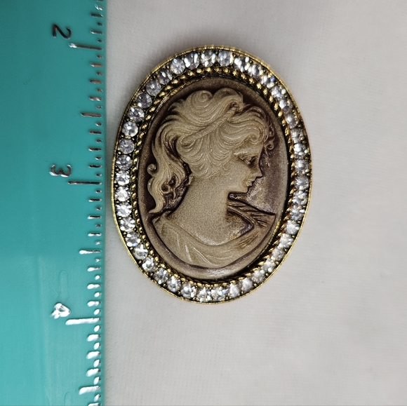 Women's Beauty Head Cameo Brooch Retro Style Pin Rhinestone Sparkling Gold Tone - Picture 6 of 6